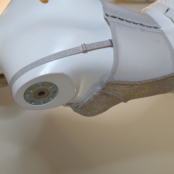 Metallic Lace Bra - Picture 9 of 10